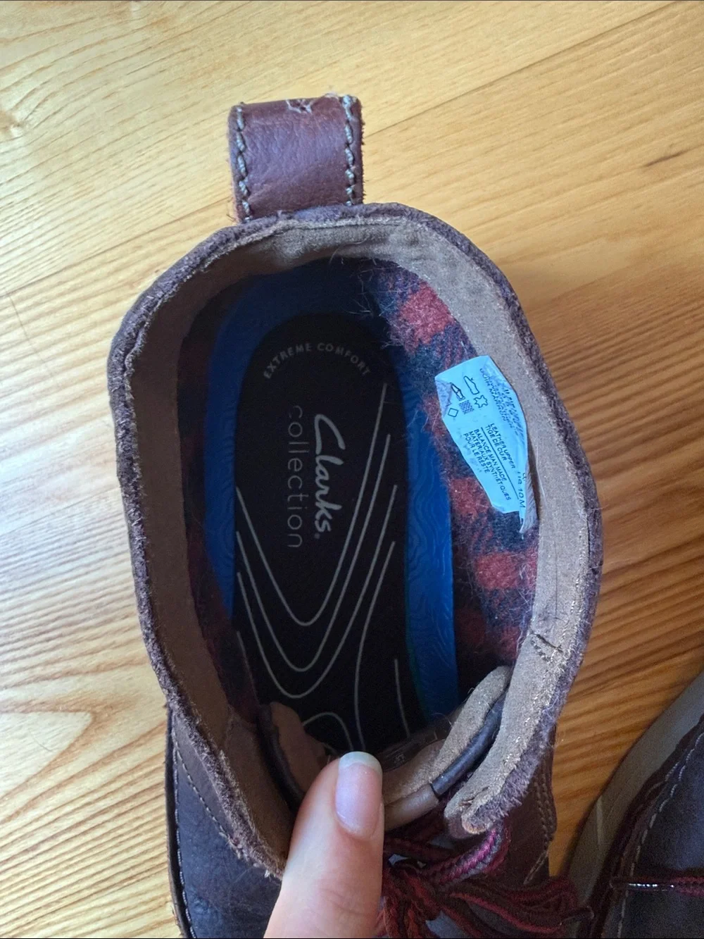 Clarks Men’s Leather Chukka Boots in Dark Brown with Burgundy Laces